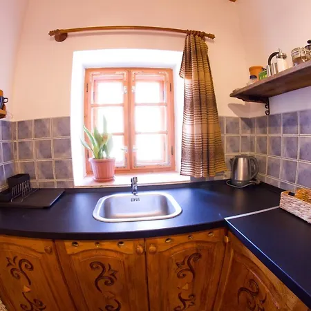 Kemenceshaz Pensjonat Noszvaj