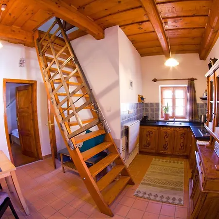 Pensjonat Kemenceshaz *